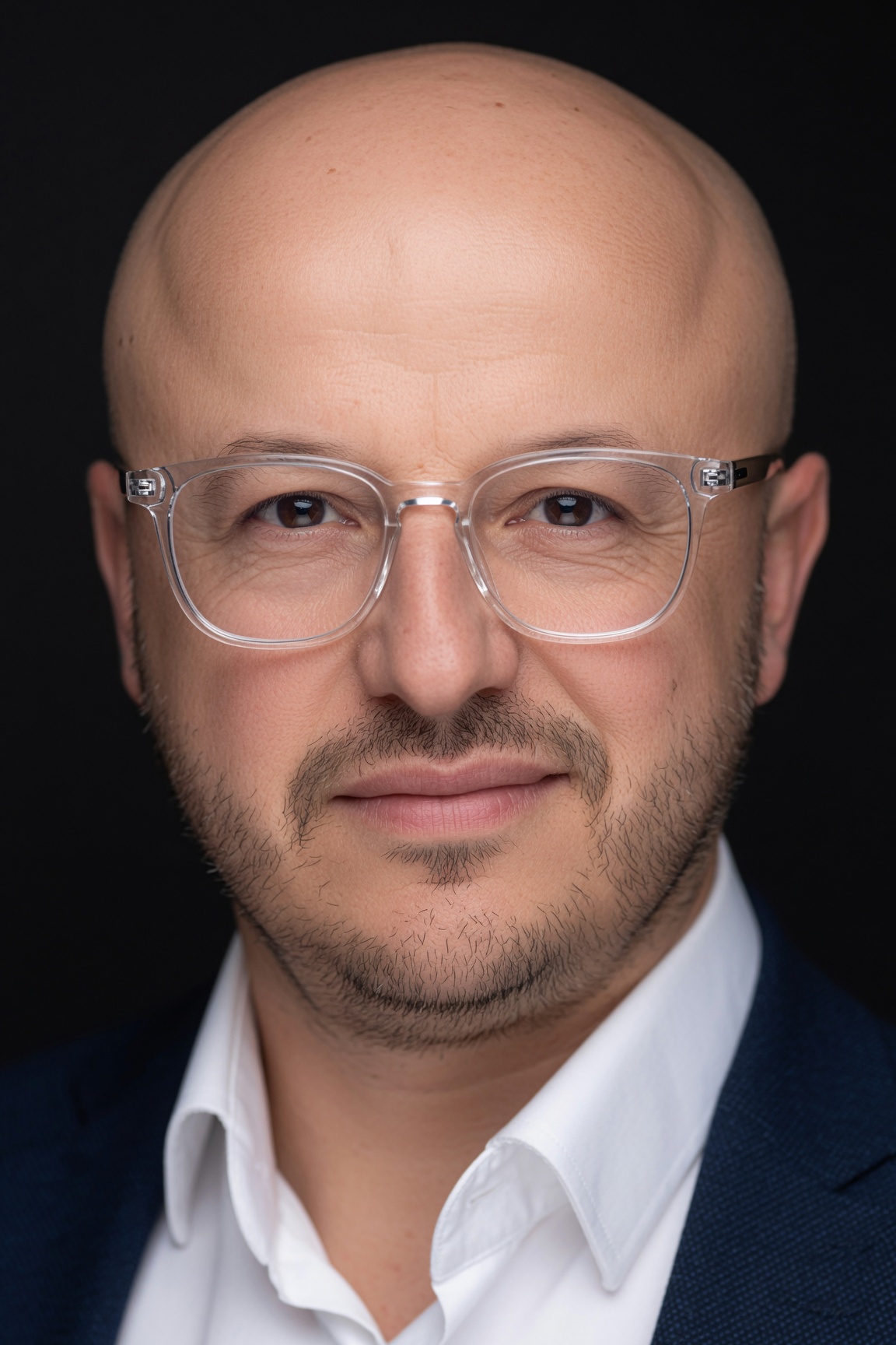 Close professional portrait of the Mulinus founder